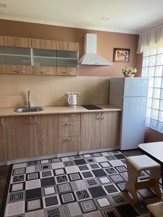 Экодом Hotel Bilhorod-Dnistrovsʼkyy Екстериор снимка