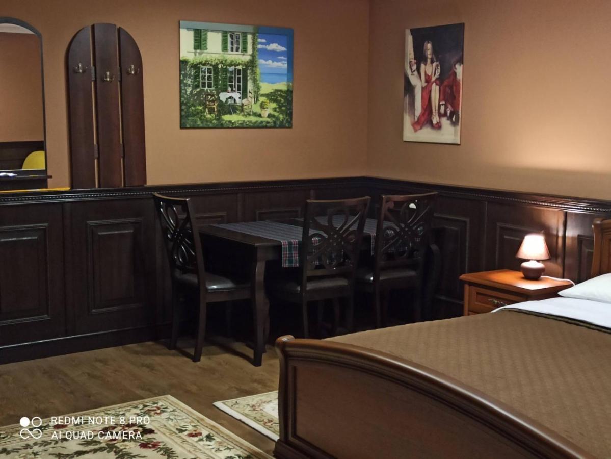 Экодом Hotel Bilhorod-Dnistrovsʼkyy Екстериор снимка