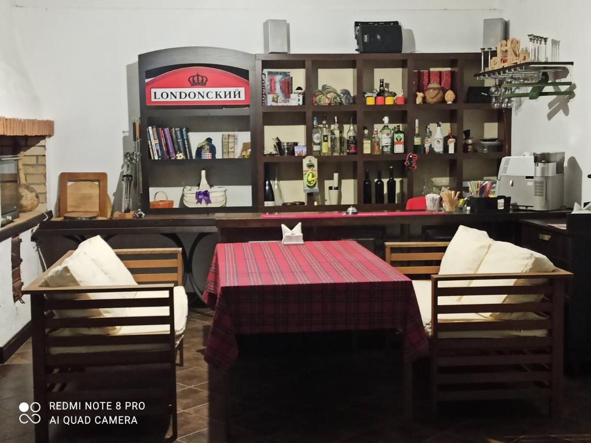 Экодом Hotel Bilhorod-Dnistrovsʼkyy Екстериор снимка